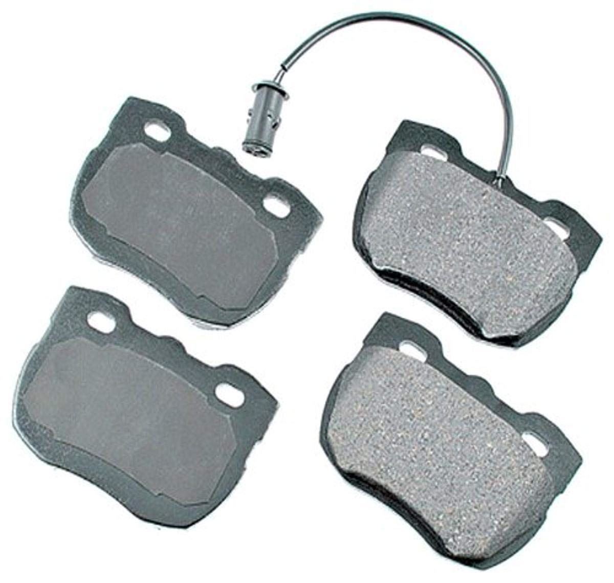 Akebono EUR520 Disc Brake Pad Set