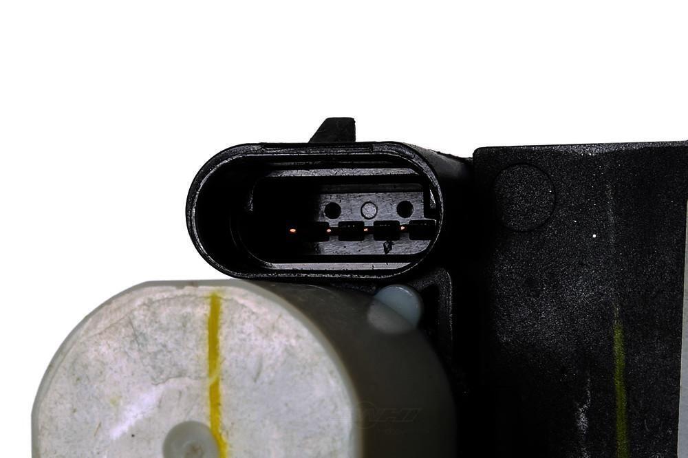 Genuine GM Parts 15110651 Door Latch Assembly