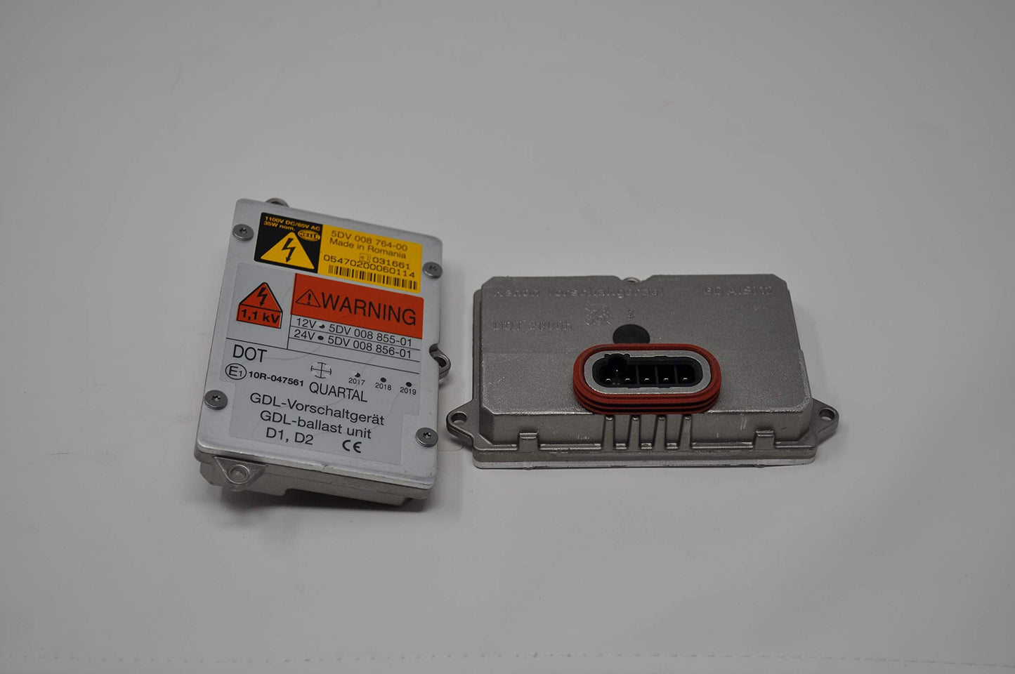 Hella 008855017 High Intensity Discharge (HID) Headlight Control Module
