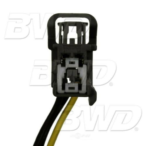 Connecteur de feu arrière BWD PT2272