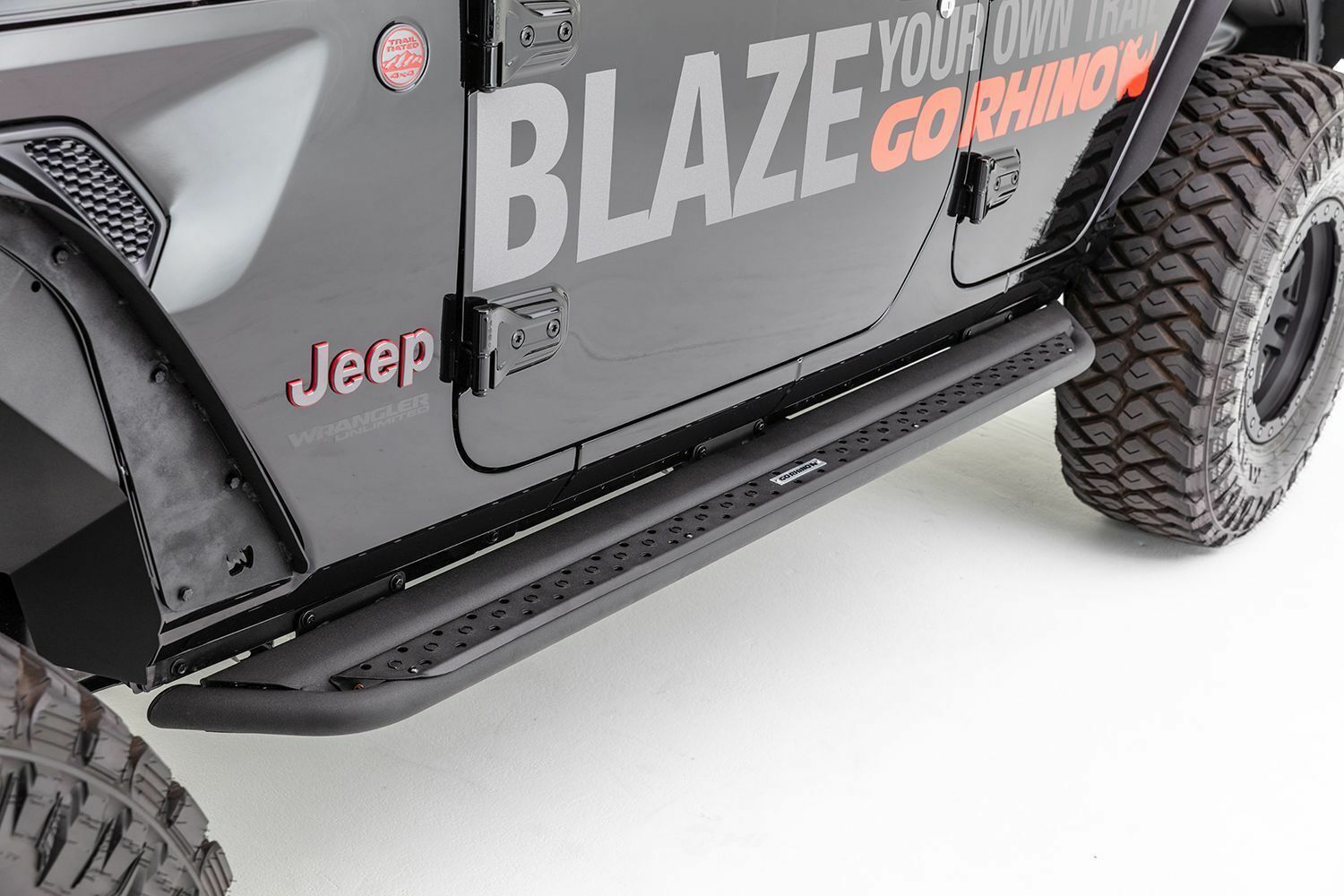 GO RHINO DSS4306T Step Nerf Bar
