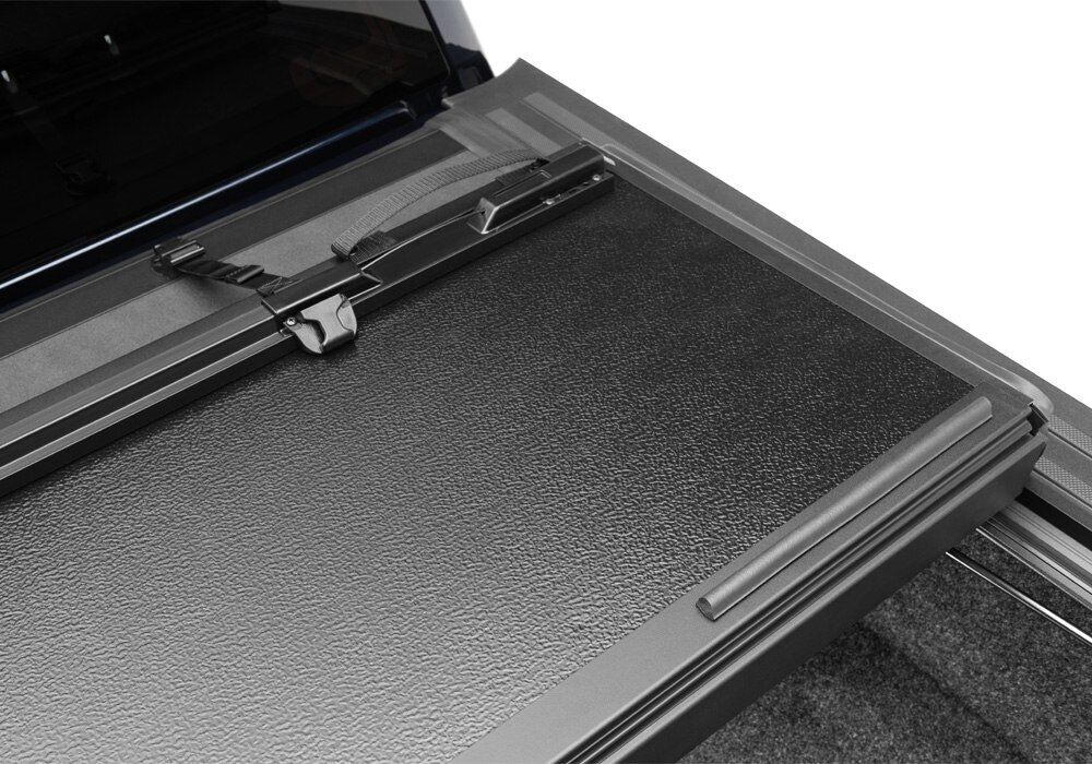EXTANG 85703 Tonneau Cover