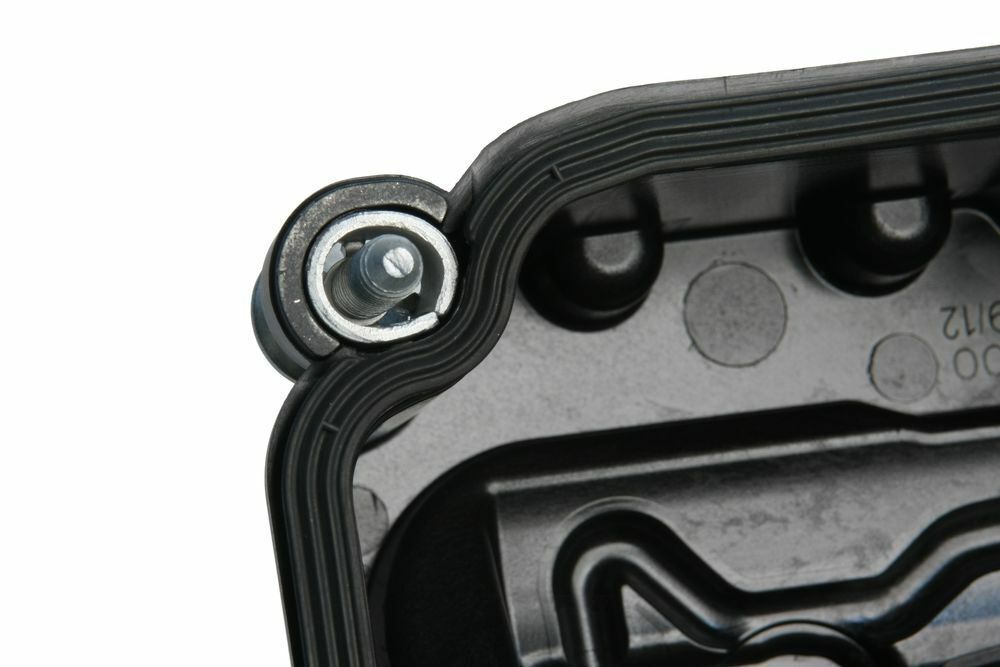 URO SHORT SKU URO-011833 Engine Valve Cover