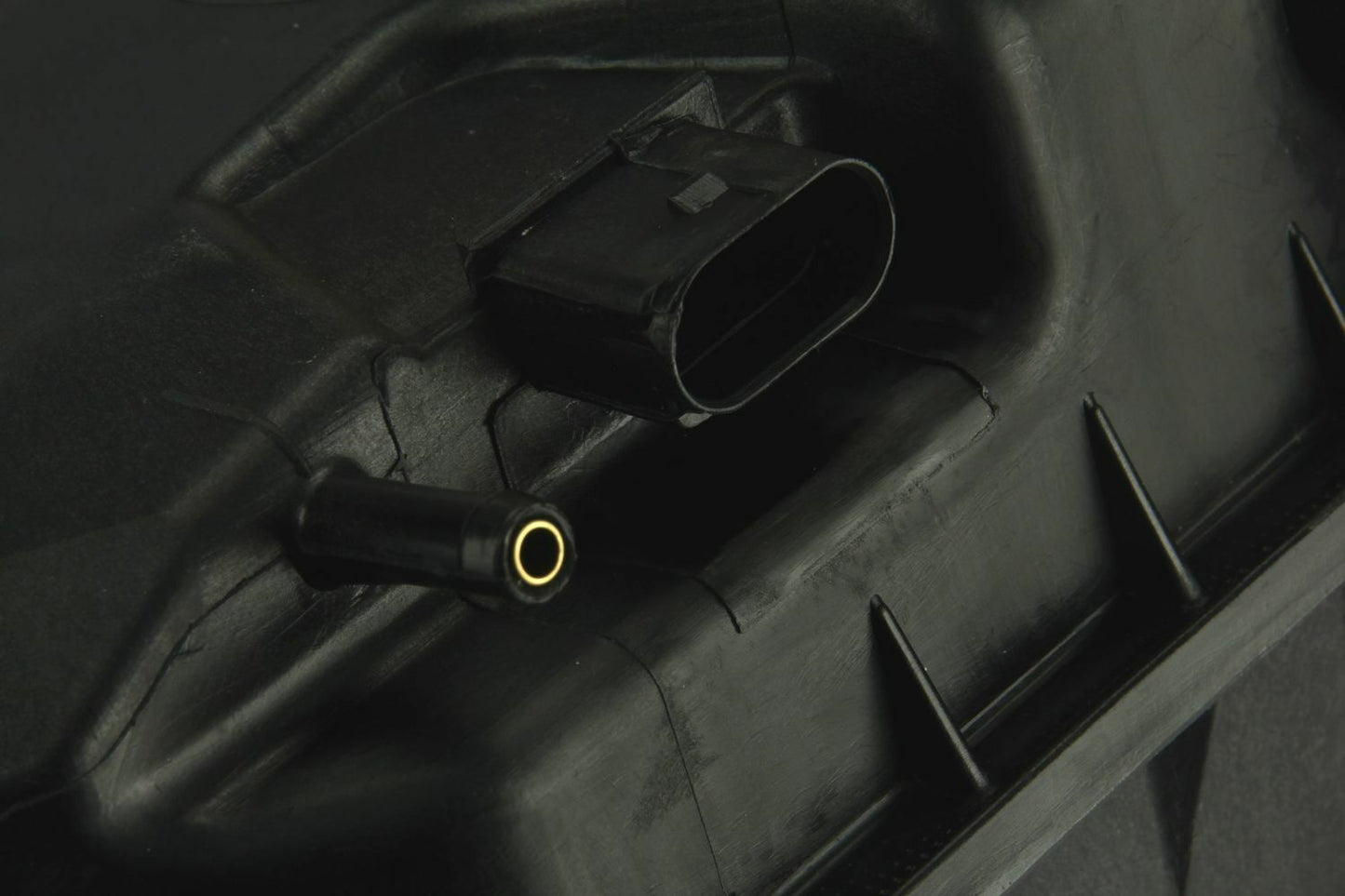 URO SHORT SKU URO-015461 Engine Coolant Reservoir