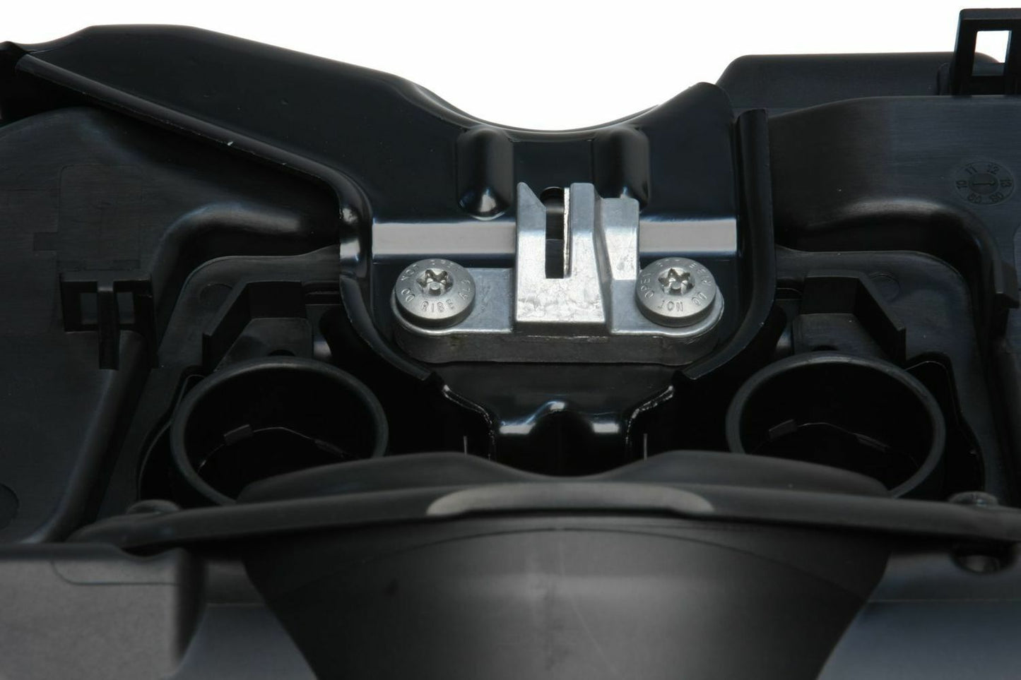 URO SHORT SKU URO-011833 Engine Valve Cover