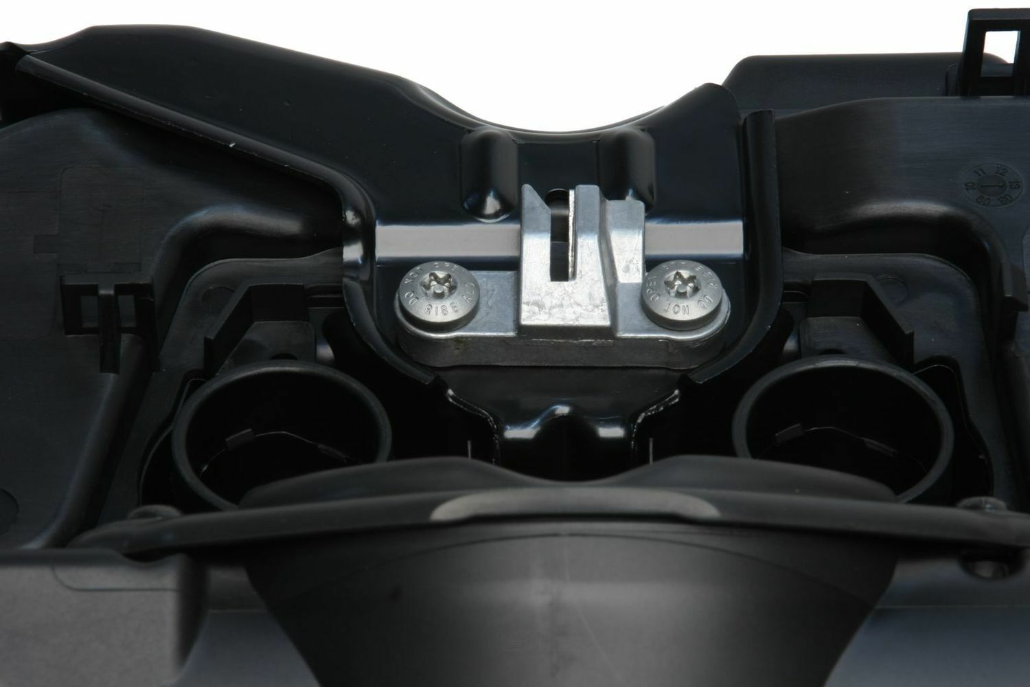 URO SHORT SKU URO-011833 Engine Valve Cover