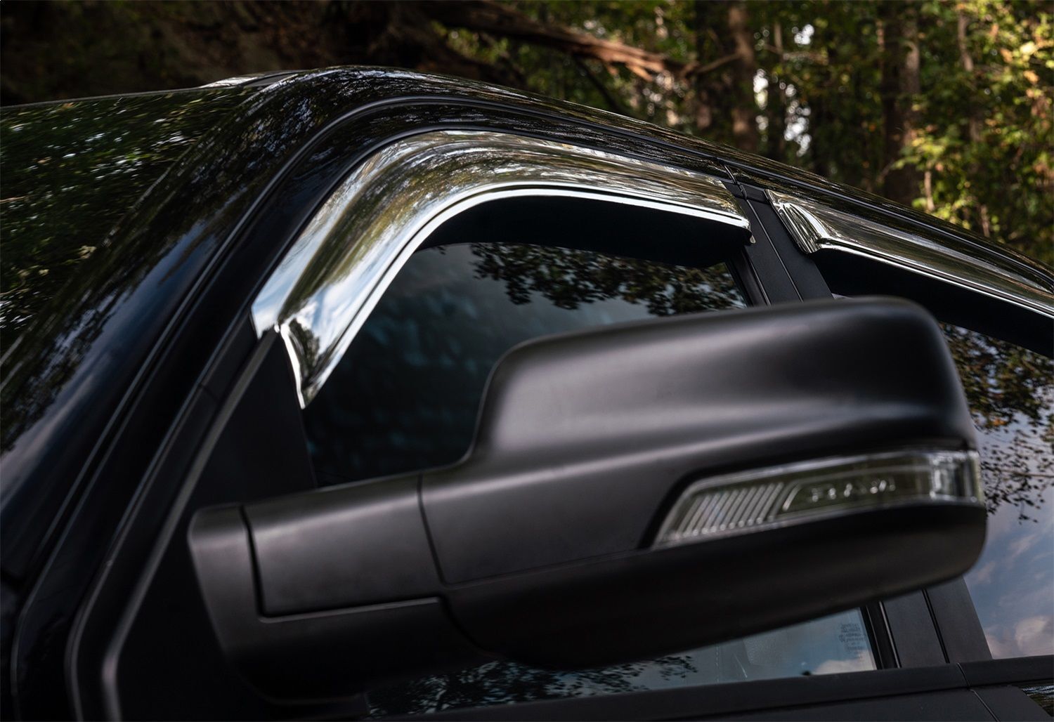 Auto Ventshade (AVS) 684813 Side Window Deflector
