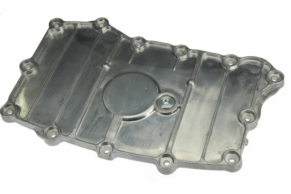 URO SHORT SKU URO-015586 Engine Oil Sump Plate