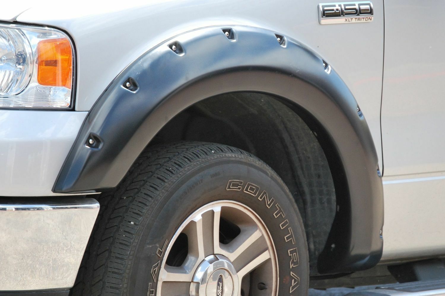 Lund RX310S Fender Flare