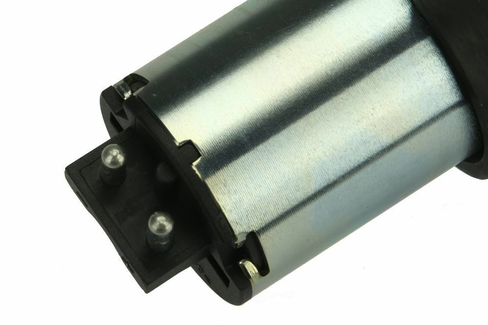 URO SHORT SKU URO-016406 Engine Auxiliary Water Pump