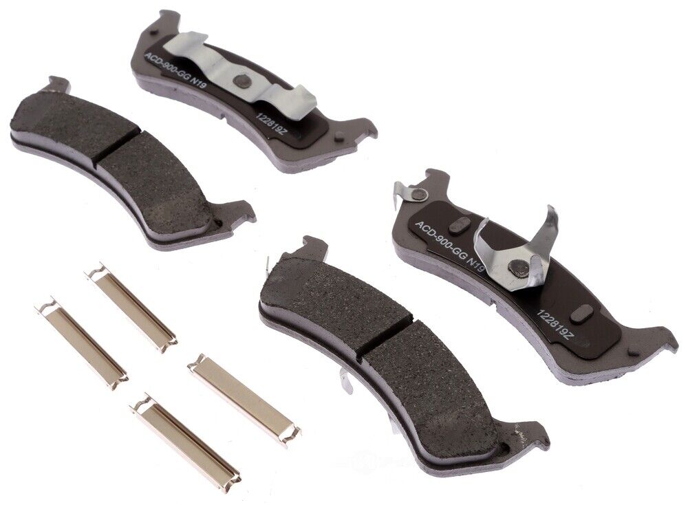 ACDelco Advantage 14D667CHF1 Disc Brake Pad Set