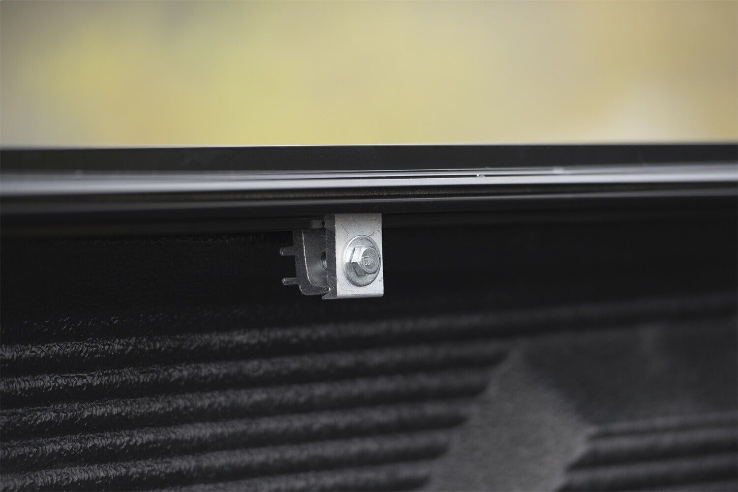 BAK 1126227 Tonneau Cover