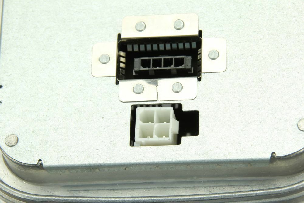 URO SHORT SKU URO-013319 High Intensity Discharge (HID) Headlight Control Module