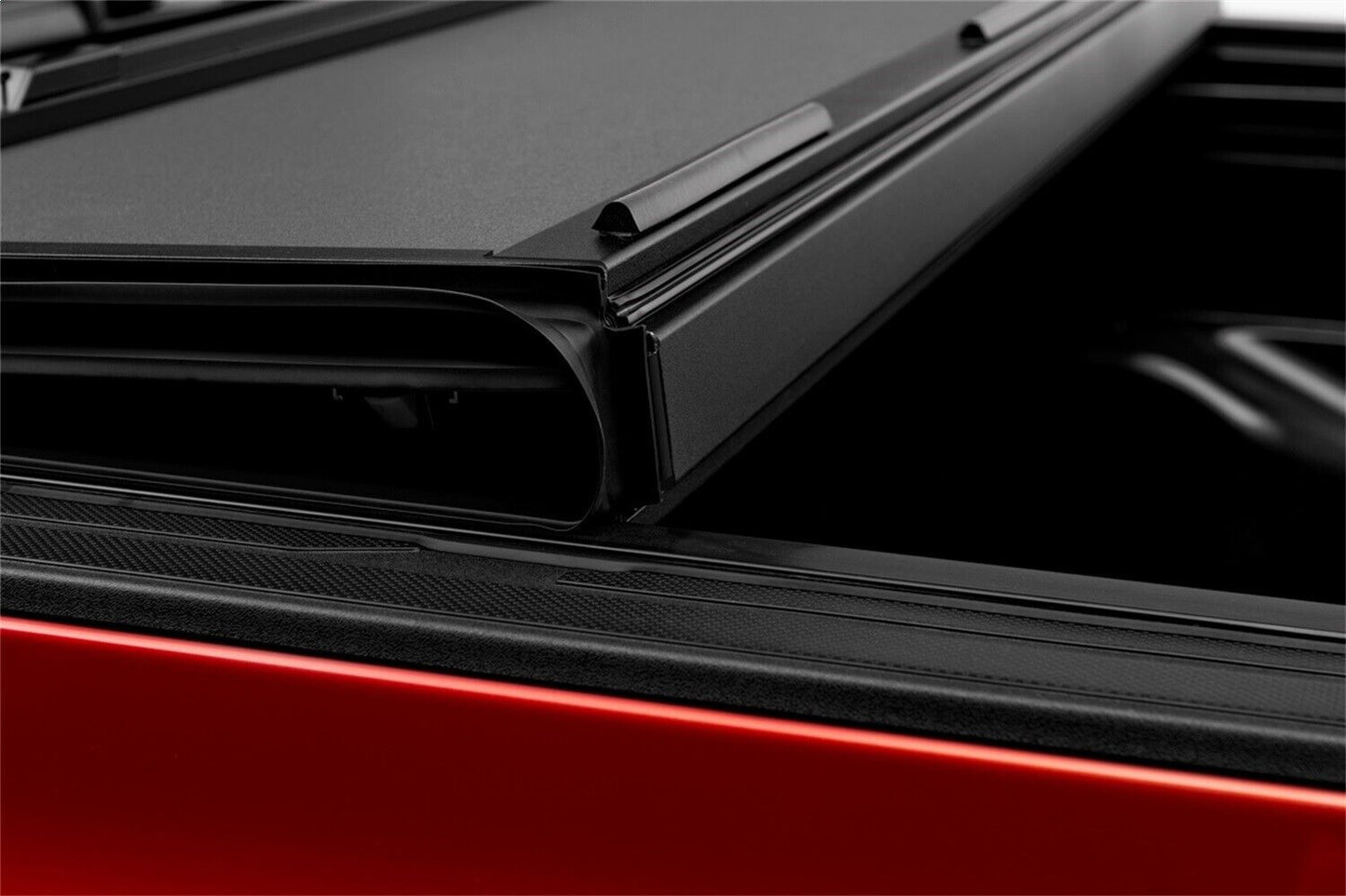 BAK 448410 Tonneau Cover