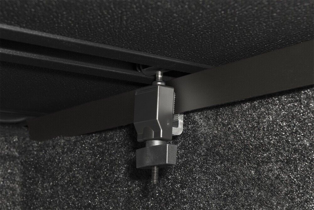EXTANG 83704 Tonneau Cover
