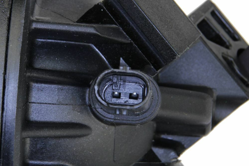 URO SHORT SKU URO-017433 Engine Coolant Thermostat