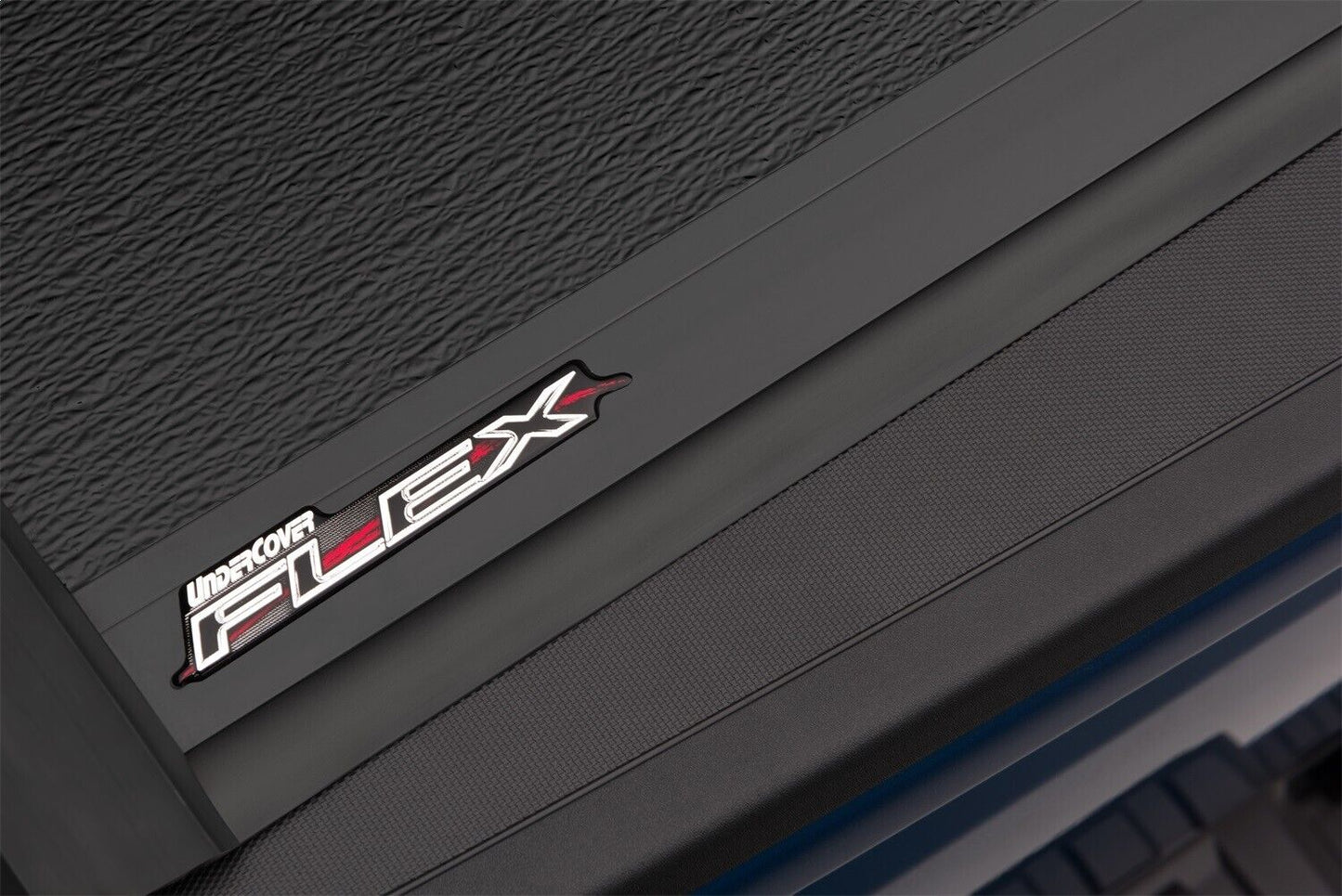 Undercover FX81000 Tonneau Cover