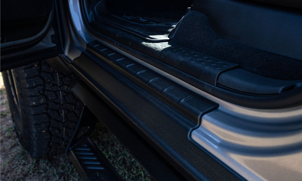 BUSHWACKER 14083 Rocker Panel
