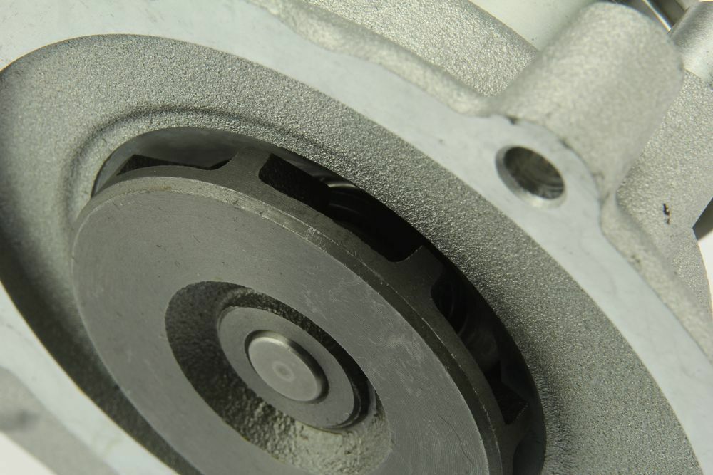 URO SHORT SKU URO-007694 Engine Water Pump