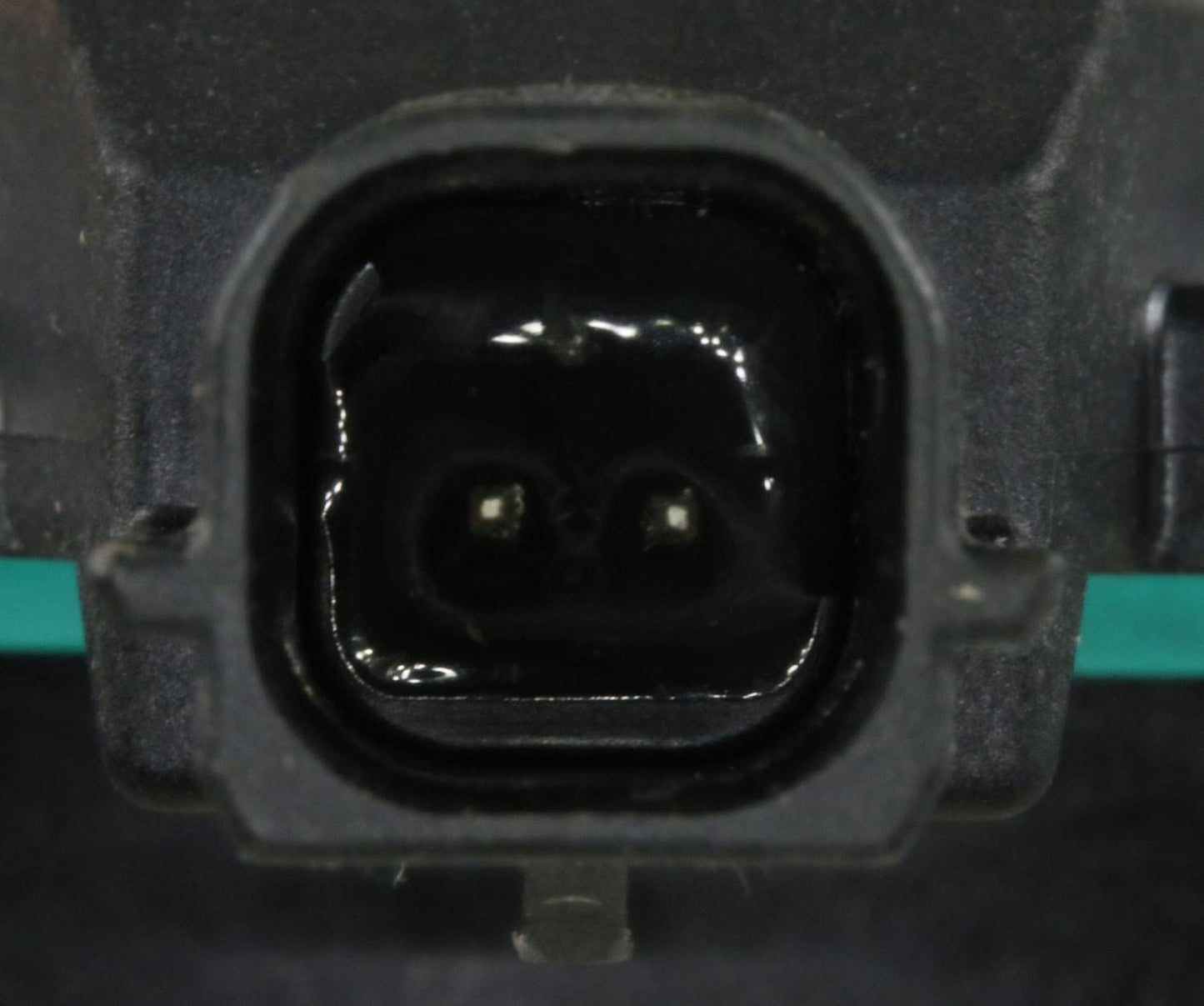 NGK VV0138 Engine Variable Valve Timing (VVT) Solenoid