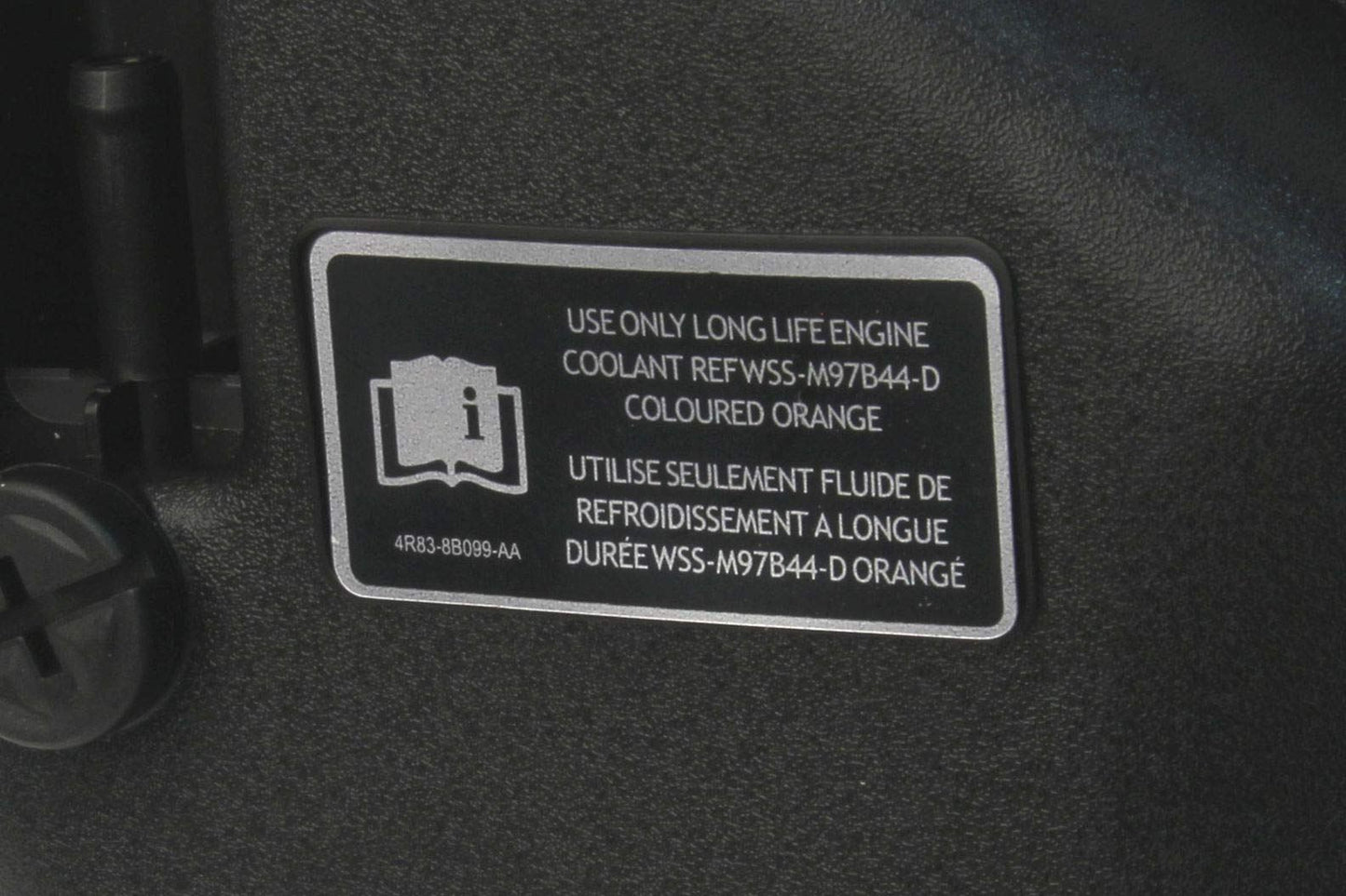 URO Parts URO-005163 Depósito de refrigerante del motor