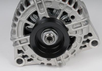 Pièces d'origine GM 22817847 Alternateur