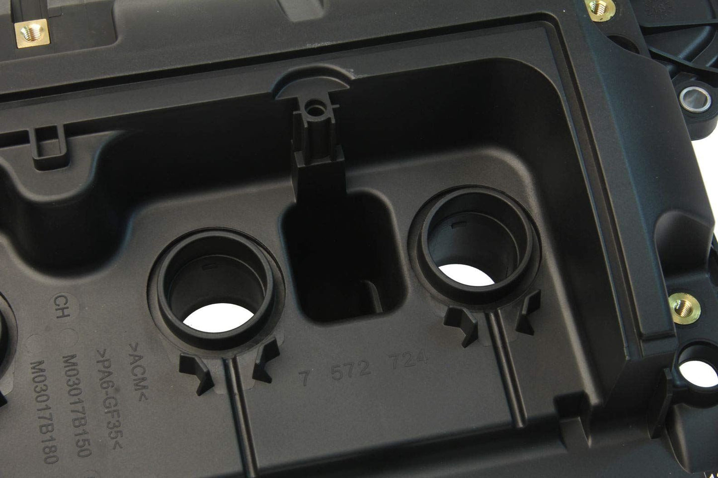 URO Parts URO-012978 Engine Valve Cover