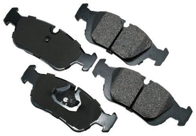 Akebono EUR558 Disc Brake Pad Set