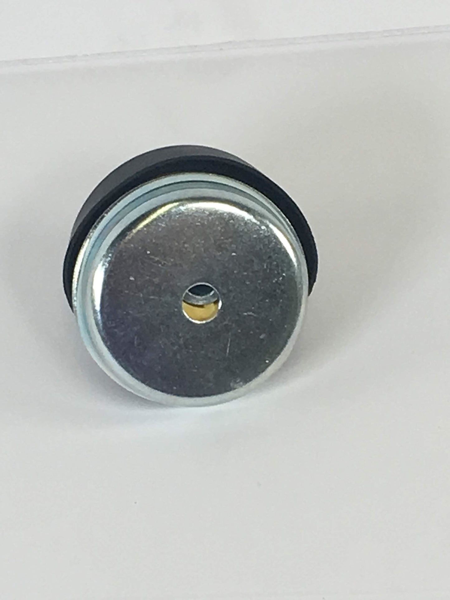 KYB SM5752 Suspension Shock Absorber Mounting Kit