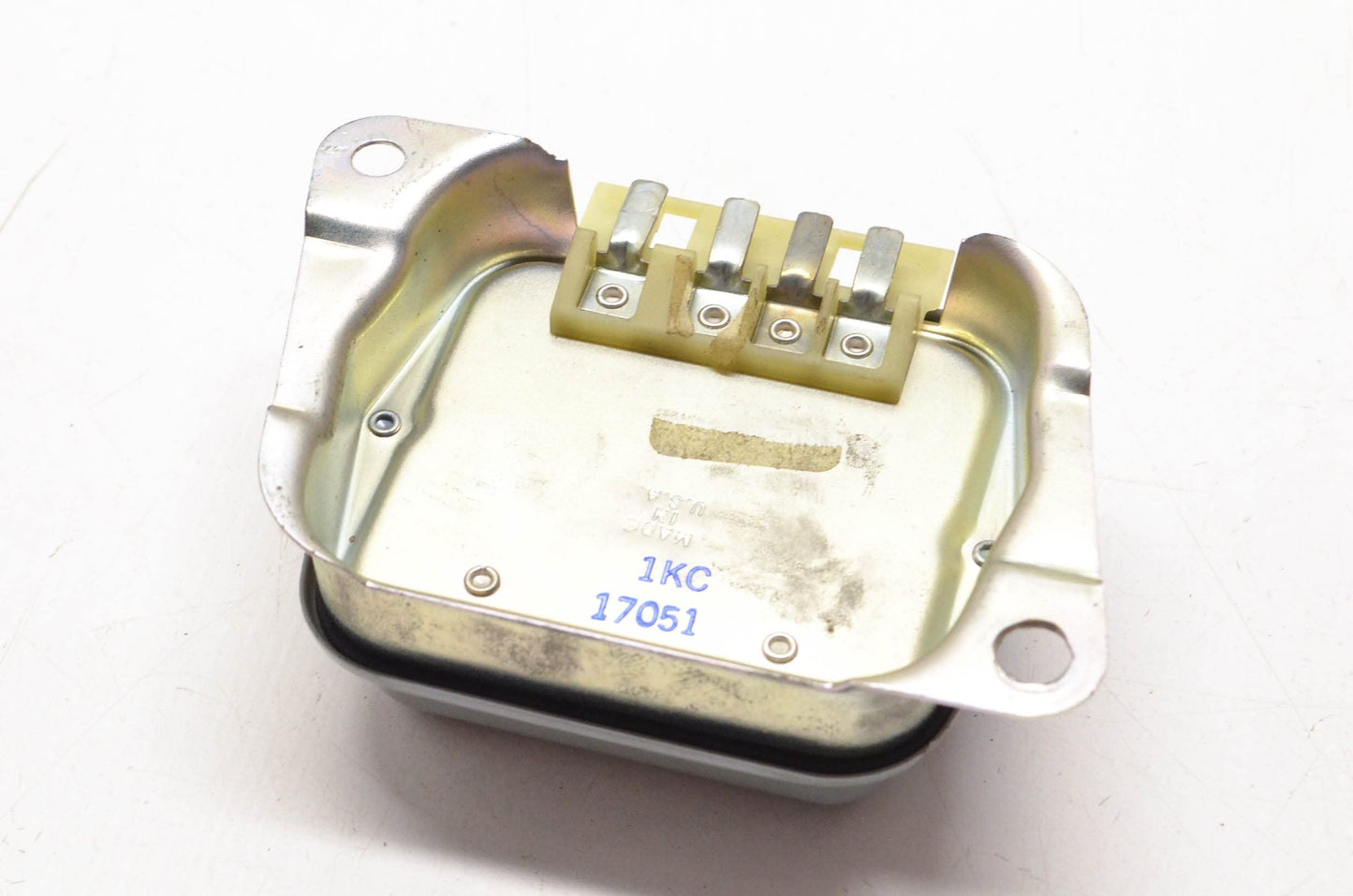 BWD R400 Voltage Regulator