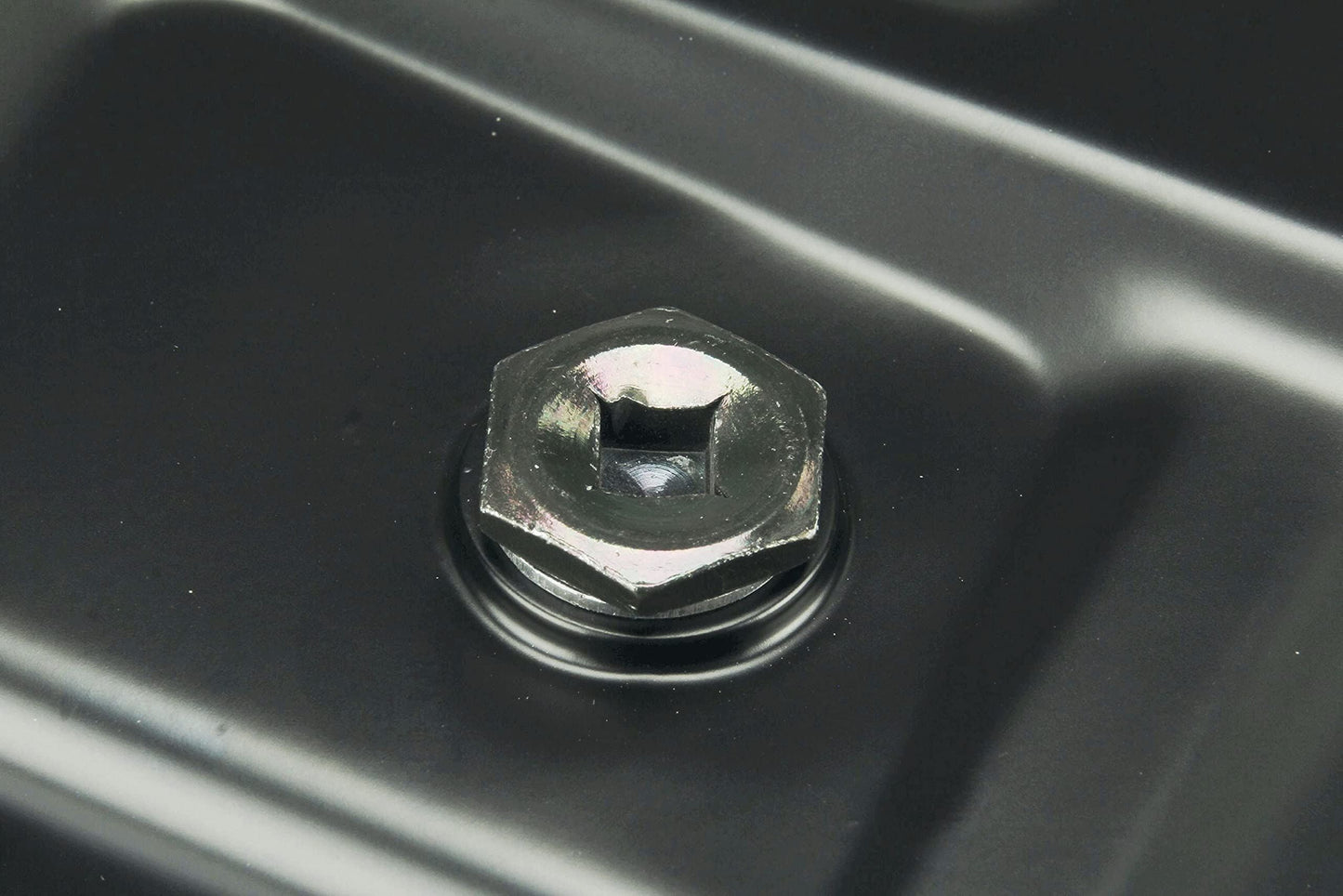 URO Parts URO-013798 Transmission Oil Pan