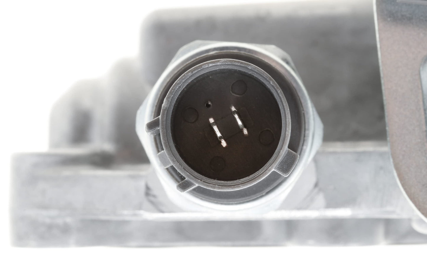 NGK VV0116 Engine Variable Valve Timing (VVT) Solenoid