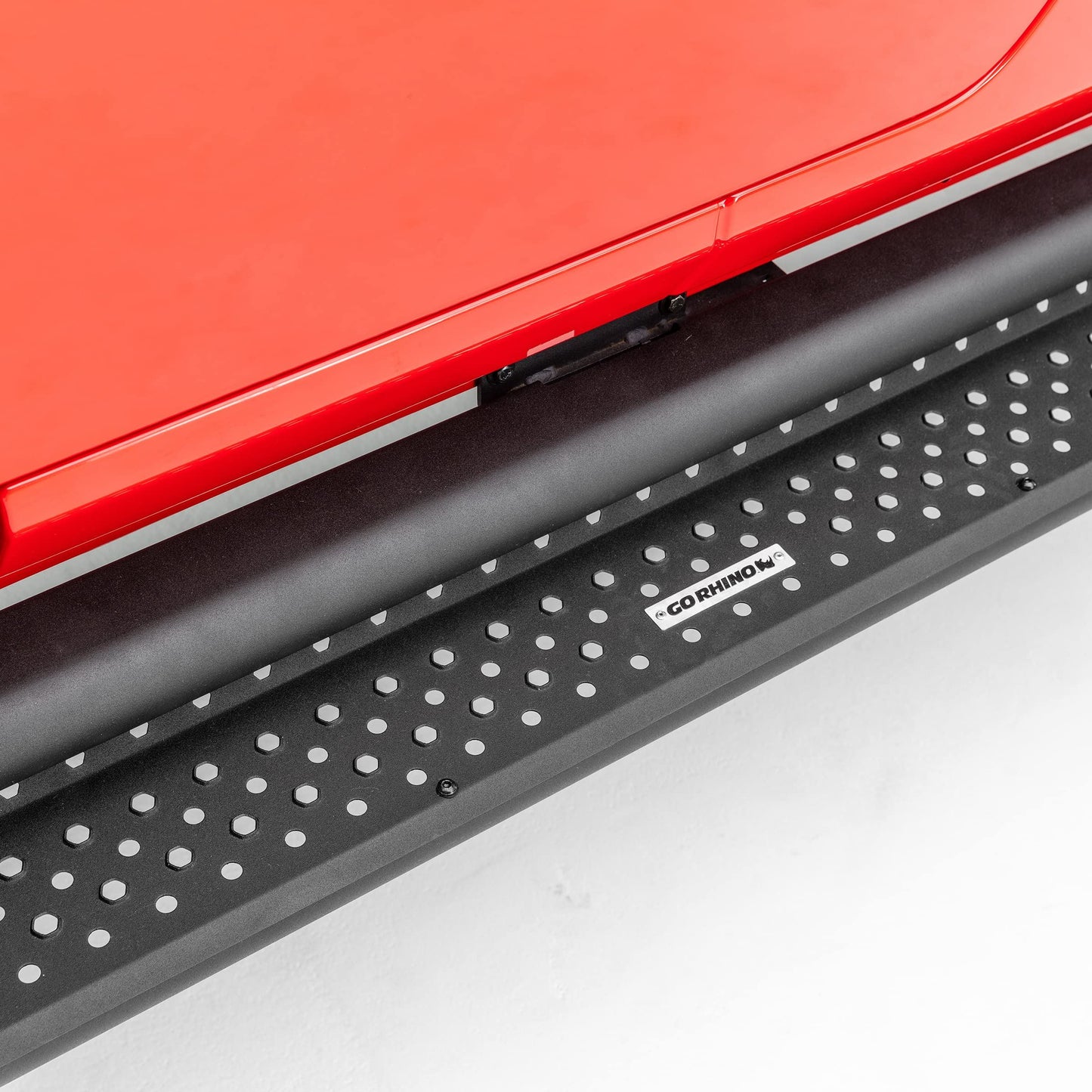 Go Rhino D14506T Step Nerf Bar